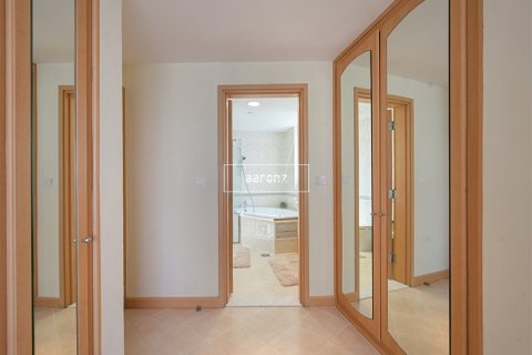 Apartment in Dubai Marina, Dubai 2 bedrooms, 152.4 sq.m. № 52519 - photo 5
