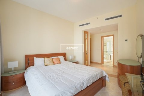Apartment in Dubai Marina, Dubai 2 bedrooms, 152.4 sq.m. № 52519 - photo 7