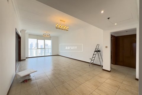 Apartment in Jumeirah Lake Towers, Dubai 2 bedrooms, 148 sq.m. № 52521 - photo 3