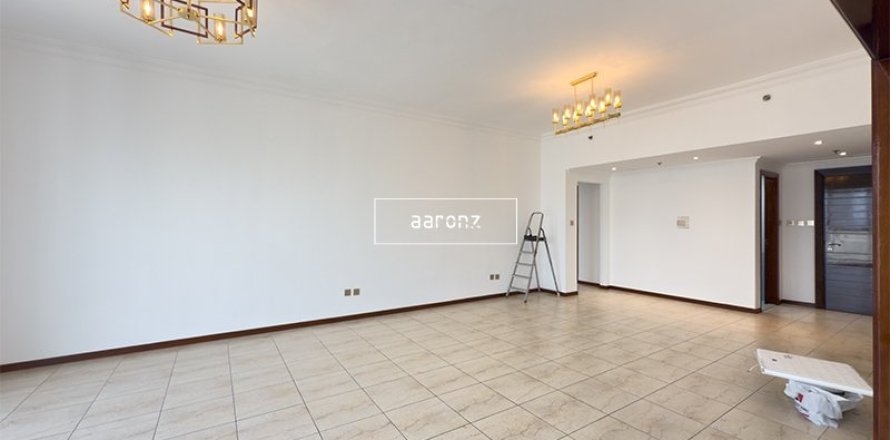 Apartment in Jumeirah Lake Towers, Dubai 2 bedrooms, 148 sq.m. № 52521