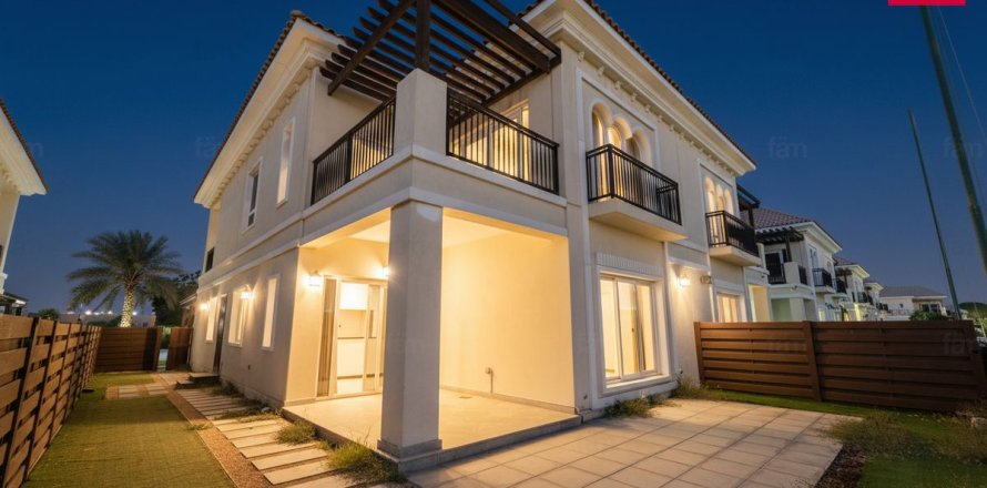 Villa à Dubai, 4 chambres, 391 m², № 141664