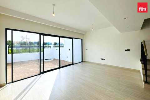 Townhouse in Dubai 4 bedrooms, 144 sq.m. № 141665 - photo 4
