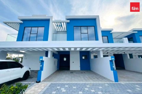 Townhouse in Dubai 4 bedrooms, 144 sq.m. № 141665