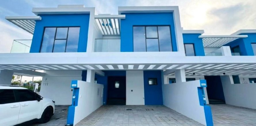 Townhouse in Dubai 4 bedrooms, 144 sq.m. № 141665