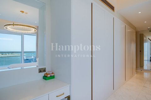 Apartment in 1 JBR, Jumeirah Beach Residence, Dubai 3 bedrooms, 241.50970977 sq.m. № 63377 - photo 4