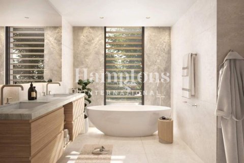 Villa in Dubai Land, Dubai 6 bedrooms, 857.58759300 sq.m. № 63370 - photo 2