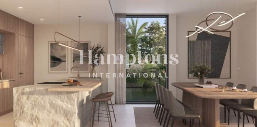 Villa in Dubai Land, Dubai 6 bedrooms, 857.588 sq.m. № 63370