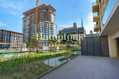 Снять в аренду квартиру в City Walk Phase 2, Джумейра, Дубай: 2 спальни, 174.28602800м², № 90059 - фото 2