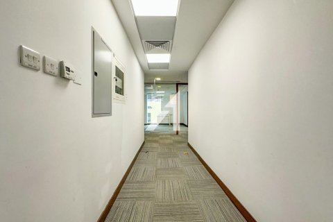 Снять в аренду офис в Sheikh Zayed Road, Дубай: 145м², № 97446 - фото 4