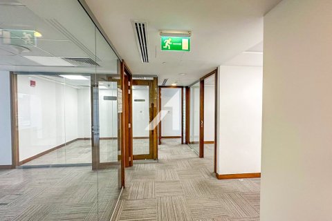 Снять в аренду офис в Sheikh Zayed Road, Дубай: 145м², № 97446 - фото 5