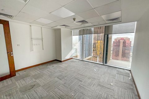 Снять в аренду офис в Sheikh Zayed Road, Дубай: 145м², № 97446 - фото 2