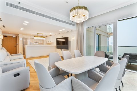Apartment in Jumeirah Beach Residence, Dubai 2 bedrooms, 131 sq.m. № 120642 - photo 3