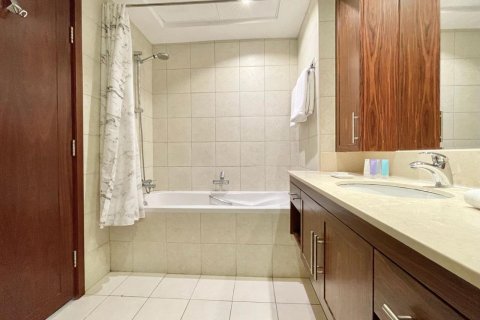 Apartamento en Burj Khalifa, Dubai, 1 dormitorio, 8.18 m², № 124824 - foto 7