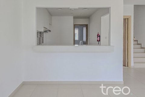 Townhouse in Dubai 3 bedrooms, 178.1 sq.m. № 124819 - photo 13