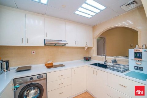 Apartamento en Dubai, 1 dormitorio, 76.6 m², № 48819 - foto 2