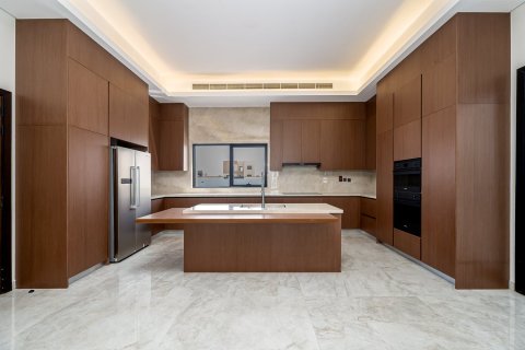 Villa in Dubai Land, Dubai 5 bedrooms, 650.32 sq.m. № 133984 - photo 10
