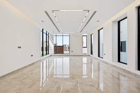Villa in Dubai Land, Dubai 5 bedrooms, 650.32 sq.m. № 133984 - photo 8