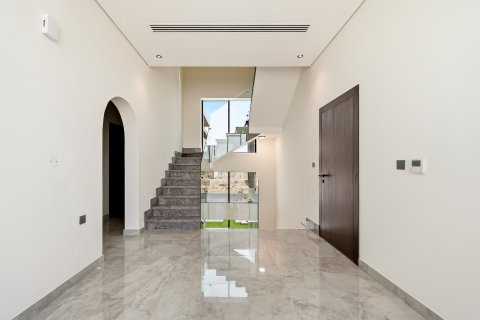 Villa in Dubai Land, Dubai 5 bedrooms, 650.32 sq.m. № 133984 - photo 21