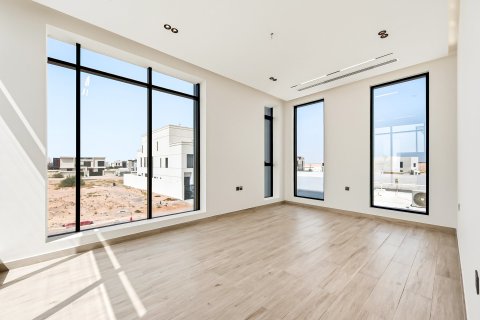 Villa in Dubai Land, Dubai 5 bedrooms, 650.32 sq.m. № 133984 - photo 9
