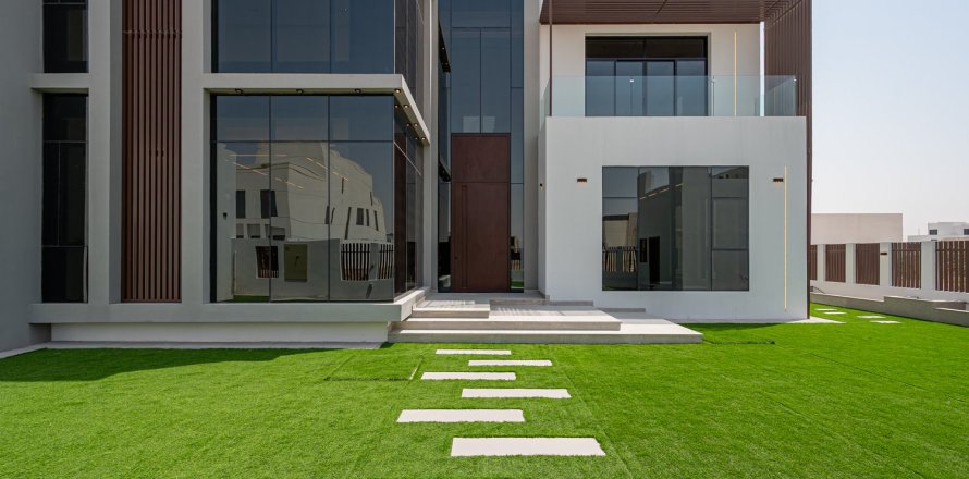 Villa in Dubai Land, Dubai 5 bedrooms, 650.32 sq.m. № 133984