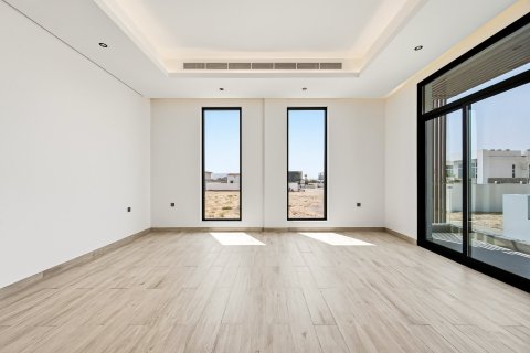Villa in Dubai Land, Dubai 5 bedrooms, 650.32 sq.m. № 133984 - photo 7