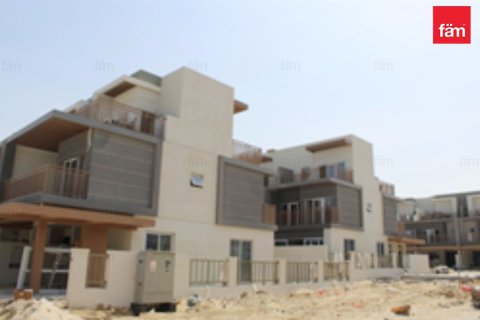 Купить виллу в Дубае: 4 спальни, 113м², № 23424 - фото 16