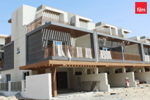 Купить виллу в Дубае: 4 спальни, 113м², № 23424 - фото 19