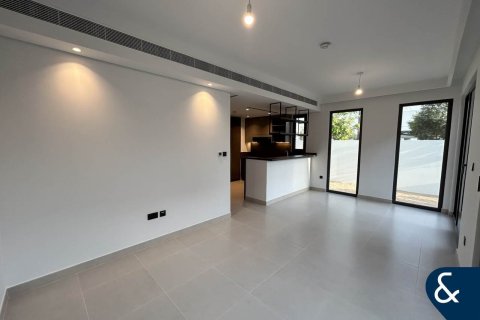 Снять в аренду таунхаус в Aura, Tilal Al Ghaf, Дубай: 4 спальни, 229м², № 76385 - фото 4