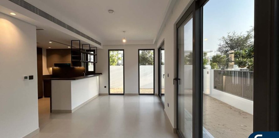 Townhouse in Aura, Tilal Al Ghaf, Dubai 4 bedrooms, 229 sq.m. № 76385