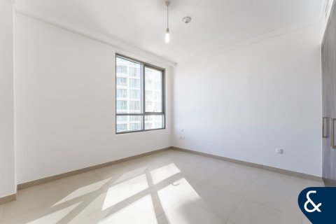 Снять в аренду квартиру в Dubai Creek Harbour (The Lagoons), Дубай: 3 спальни, 197м², № 76384 - фото 2