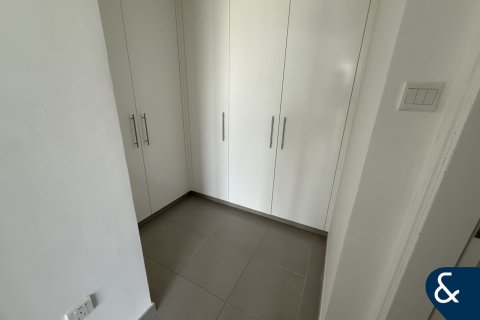 Apartment in Zahra Apartments, Town Square, Dubai 3 bedrooms, 131 sq.m. № 76383 - photo 11