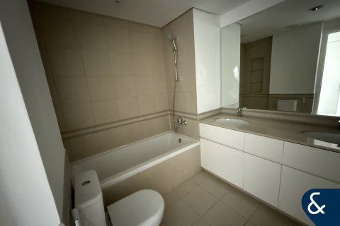 Apartment in Zahra Apartments, Town Square, Dubai 3 bedrooms, 131 sq.m. № 76383 - photo 8