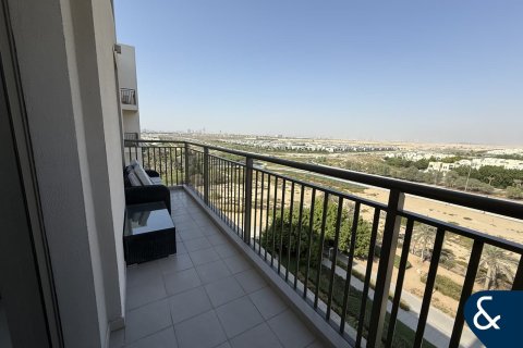 Apartment in Zahra Apartments, Town Square, Dubai 3 bedrooms, 131 sq.m. № 76383 - photo 1