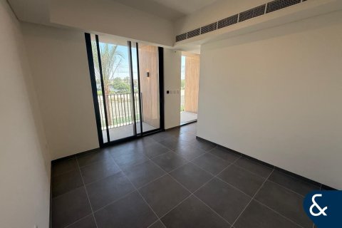 Villa in Arabian Ranches 3, Dubai 4 bedrooms, 302 sq.m. № 76386 - photo 13