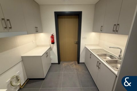 Villa in Arabian Ranches 3, Dubai 4 bedrooms, 302 sq.m. № 76386 - photo 6