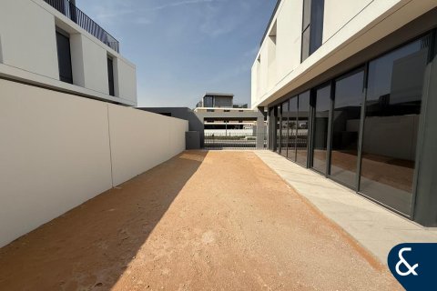 Villa in Arabian Ranches 3, Dubai 4 bedrooms, 302 sq.m. № 76386 - photo 27