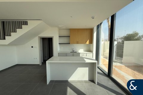 Villa in Arabian Ranches 3, Dubai 4 bedrooms, 302 sq.m. № 76386 - photo 4