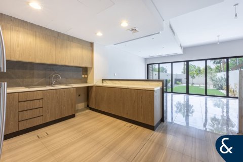 Townhouse in DAMAC Hills (Akoya by DAMAC), Dubai 4 bedrooms, 217 sq.m. № 76382 - photo 4