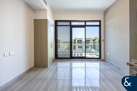 Townhouse in DAMAC Hills (Akoya by DAMAC), Dubai 4 bedrooms, 217 sq.m. № 76382 - photo 13