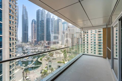 Apartment in Dubai Marina, Dubai 2 bedrooms, 172 sq.m. № 57452 - photo 17