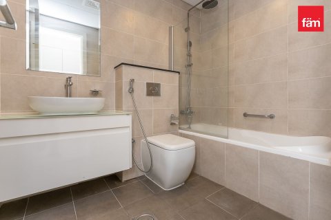 Appartement à Dubai, 2 chambres, 123.7 m², № 110090 - photo 2