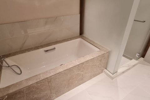 Apartment in ADDRESS HARBOUR POINT in Dubai 1 bedroom, 72 sq.m. № 31093 - photo 18
