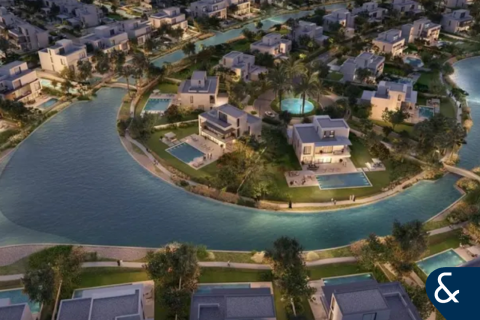 Villa à Dubai, 7 chambres, 2556 m², № 74932 - photo 2