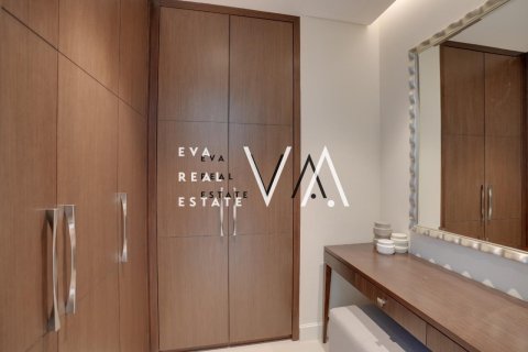 Apartment in Downtown Dubai (Downtown Burj Dubai), Dubai 2 bedrooms, 139.81 sq.m. № 52779 - photo 4