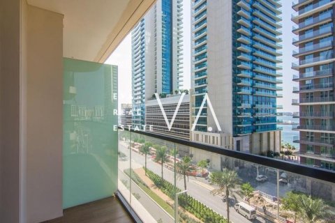Apartment in EMAAR Beachfront, Dubai Harbour, Dubai 1 bedroom, 68.84 sq.m. № 52791 - photo 1