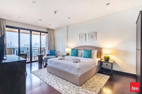 Appartement à Palm Jumeirah, Dubai, 1 chambre, 142.8 m², № 58253 - photo 2