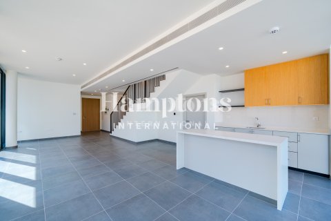 Townhouse in Arabian Ranches 3, Dubai 4 bedrooms, 306.02248200 sq.m. № 139440 - photo 7