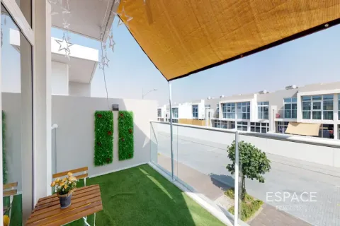 Townhouse in Dubai 3 bedrooms, 112 sq.m. № 71357 - photo 14