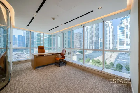 Office in Jumeirah Lake Towers, Dubai 212 sq.m. № 71345 - photo 13
