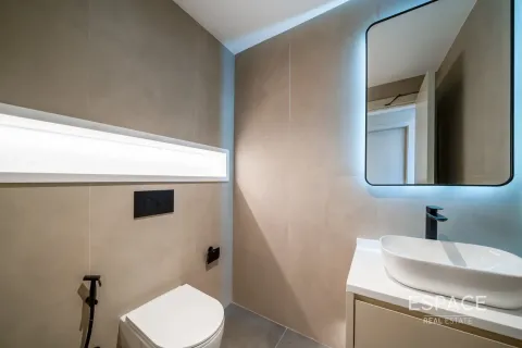 Office in Jumeirah Lake Towers, Dubai 212 sq.m. № 71345 - photo 17